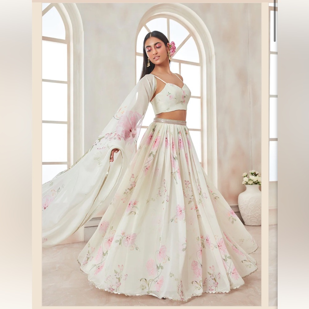 NWOT - Off White and Pink Printed Georgette Lehenga